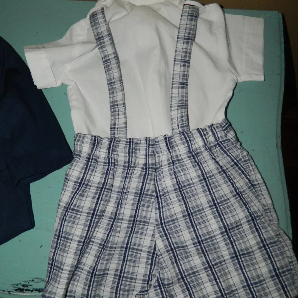 Vintage Boys 3 pc Short Shirt Captain Suit with Bowtie Size 12 M (EE-19)